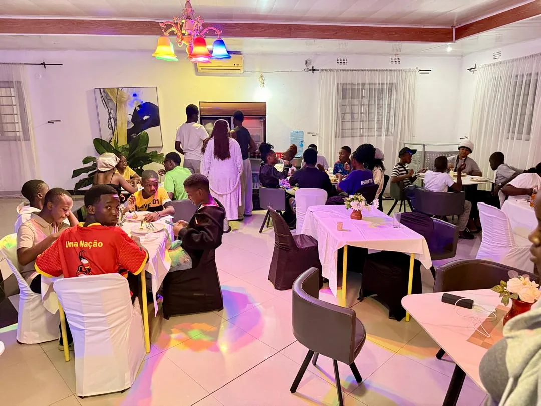 Royal Olympia Lodge & Safaris dining room